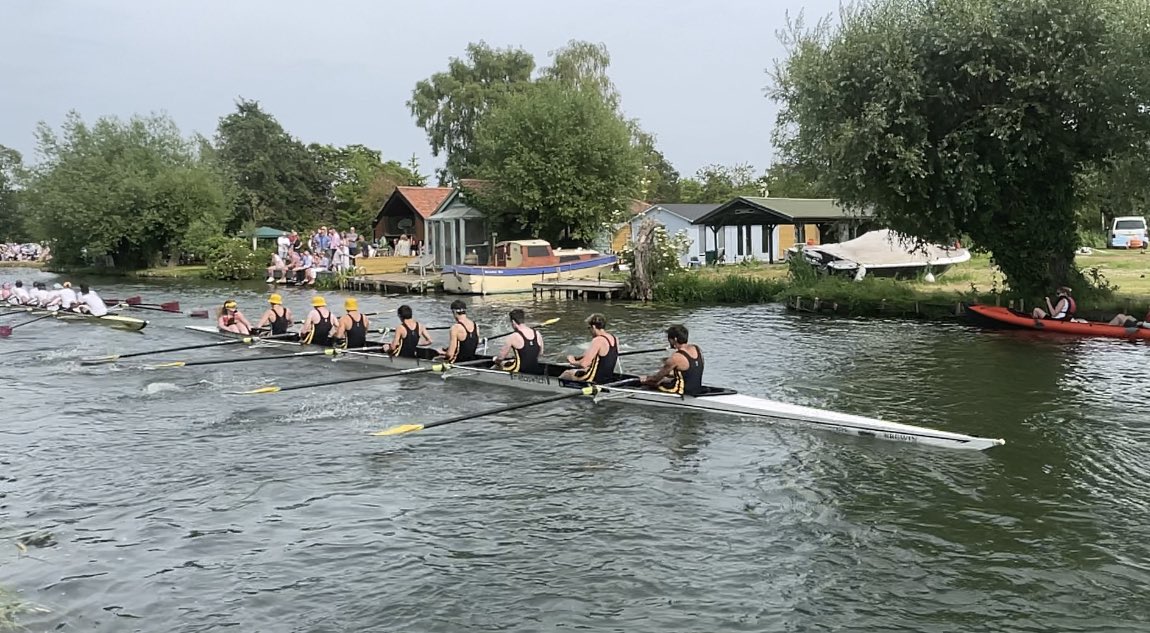 Bonus parent day at the last day of Cambridge May Bumps.  Yeah Clare! <a href="/deborahaustin29/">Deborah Austin</a> <a href="/JamesAu62935915/">James Austin</a>