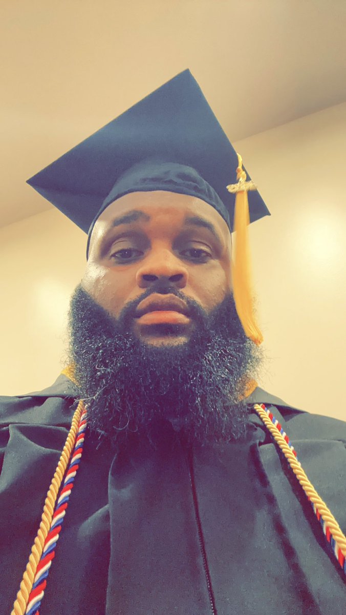 MrTdjames92's tweet image. Graduation ready #Classof2023