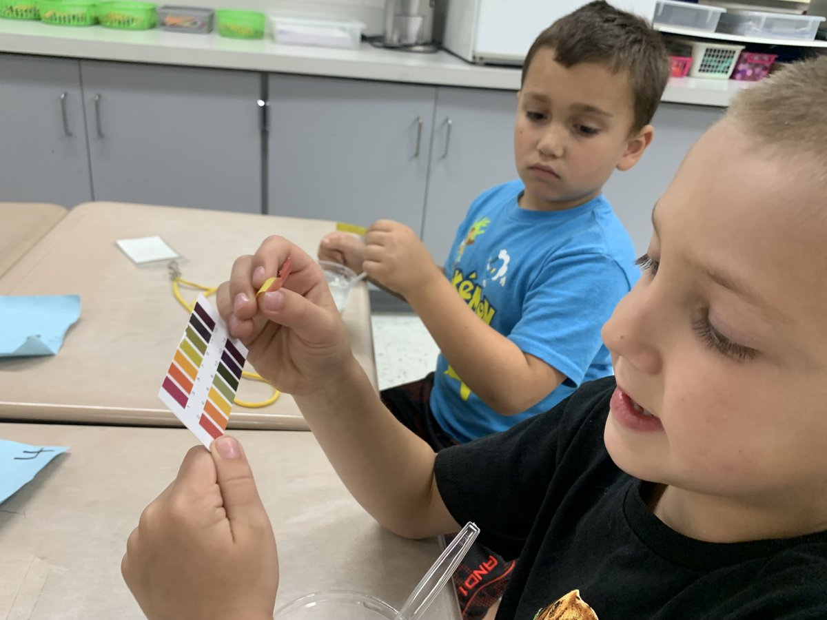 "Tell me and I forget, teach me and I may remember, involve me and I learn." - Benjamin Franklin 

In our STEAM summer program, students conducted an experiment testing the PH levels of water with baking soda, lemon, and milk. 👩‍🔬👨‍🔬🧪

#CadottHORNETS