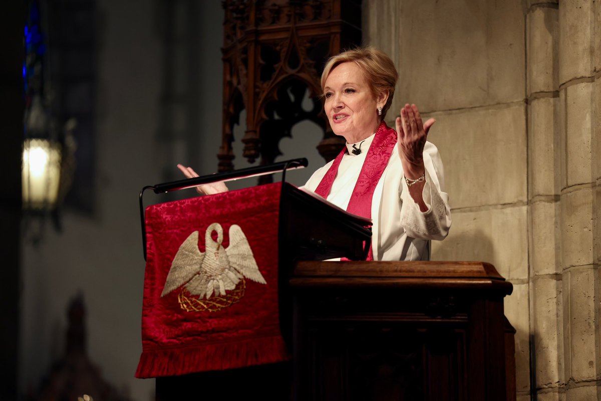 FatherTim's tweet photo. I’m privileged to serve with two amazing women preachers at @BBTSchurch. If you’re a woman who preaches, or know one, share a picture of her in action. The SBC (and others) don’t know what bold, faithful preaching they’re missing out on! https://t.co/V1541fESEI