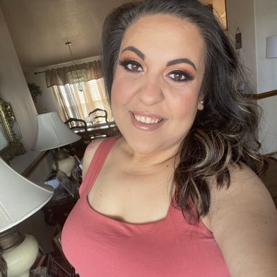 BeautyyLuu's tweet photo. #NewProfilePic https://t.co/wMoyeLolEd