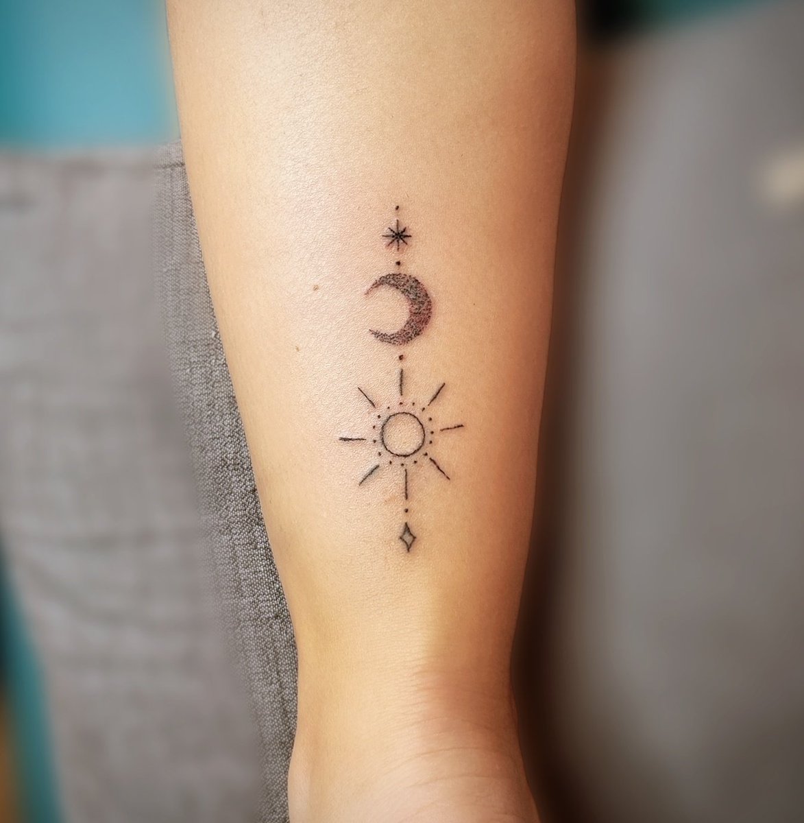 Leissues's tweet photo. Pequeñines de hoy
https://t.co/mpV1brKrBn 
👆👆👆👆👆
#tattoo #tattoos #tattoodesign #tattoolife #tatuagem #tattooing #tattooargentina #tattooworkers #tattooaddicts #tattooarg #tattoobuenosaires #tattoo_art_worldwide #tattoostudio #argentinatattoo #finelinetattoo https://t.co/6pwYFMCF07