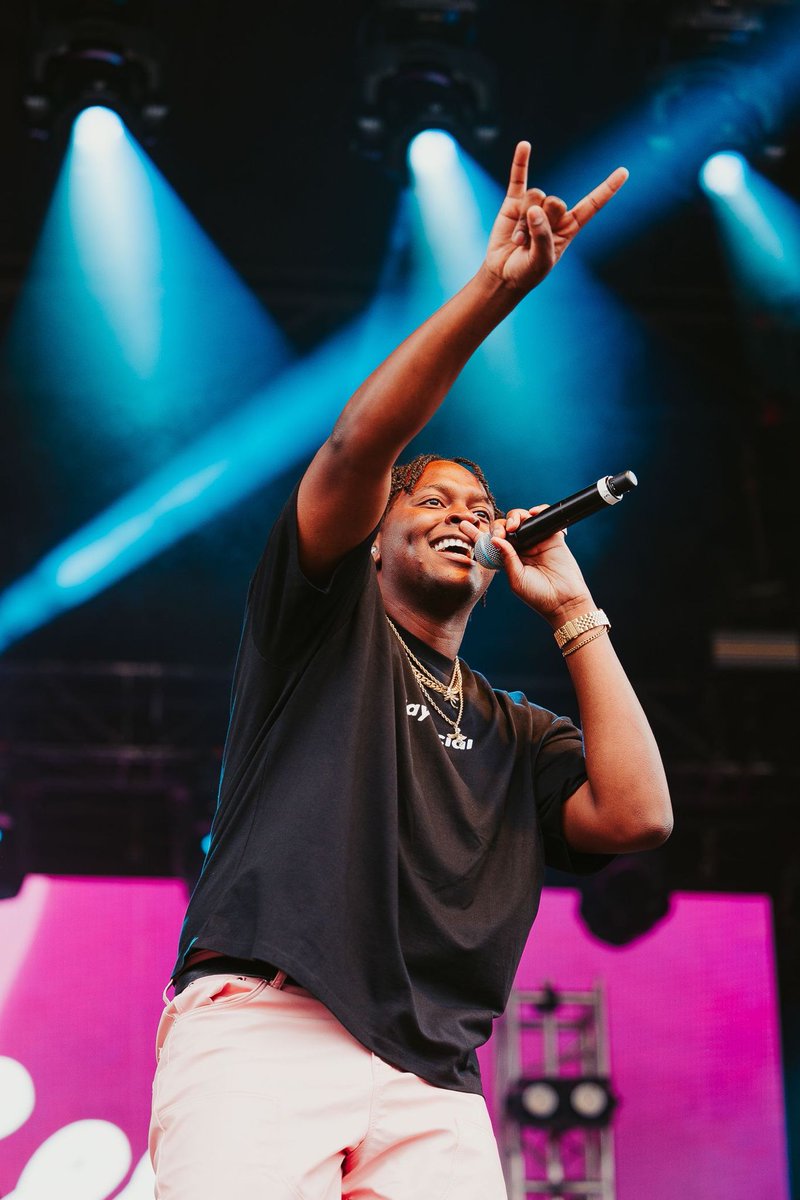 Kuzi Cee and TRP.P kicked off the afternoon and got us all hyped before the one and only Grammy Award winner Ashanti took the stage and blew the roof off 🎉