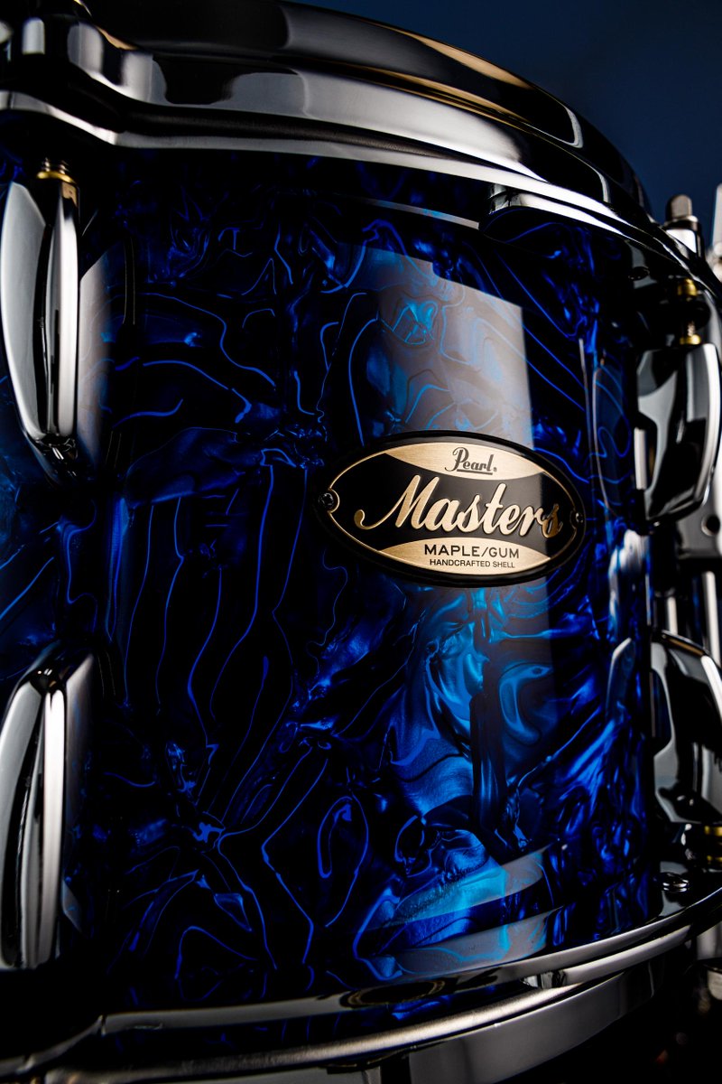 Blue Abalone finish on a Masters Maple Gum Series tom... see our new 2023 finishes at pearldrum.com/2023_new_finish
