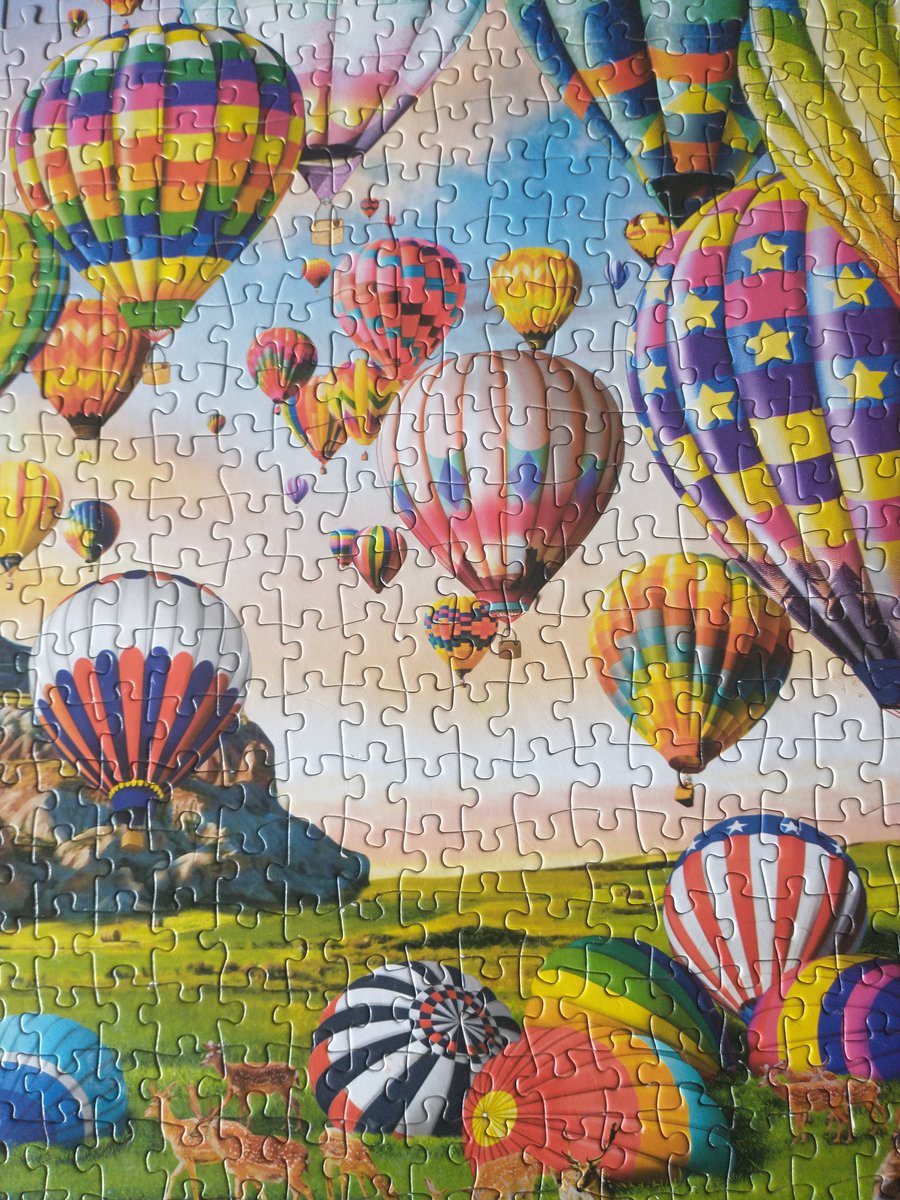 Love the colours on this one.  #jigsaws #jigsawpuzzles