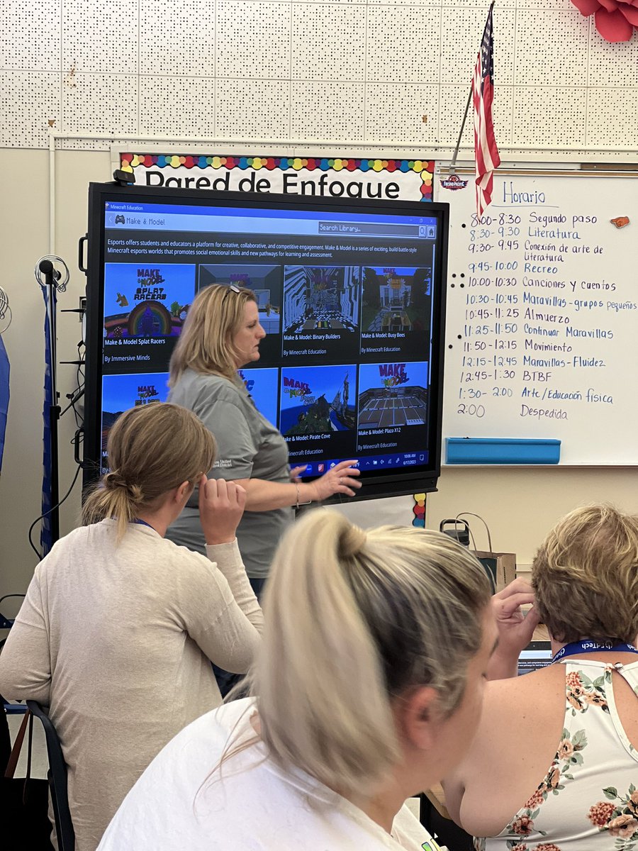 jennicrack's tweet photo. Teachers and technology in Fresno!@fresnoEdTech  @sparvell #fusdedtechcon #microsoftEDU https://t.co/wXYidruYtV