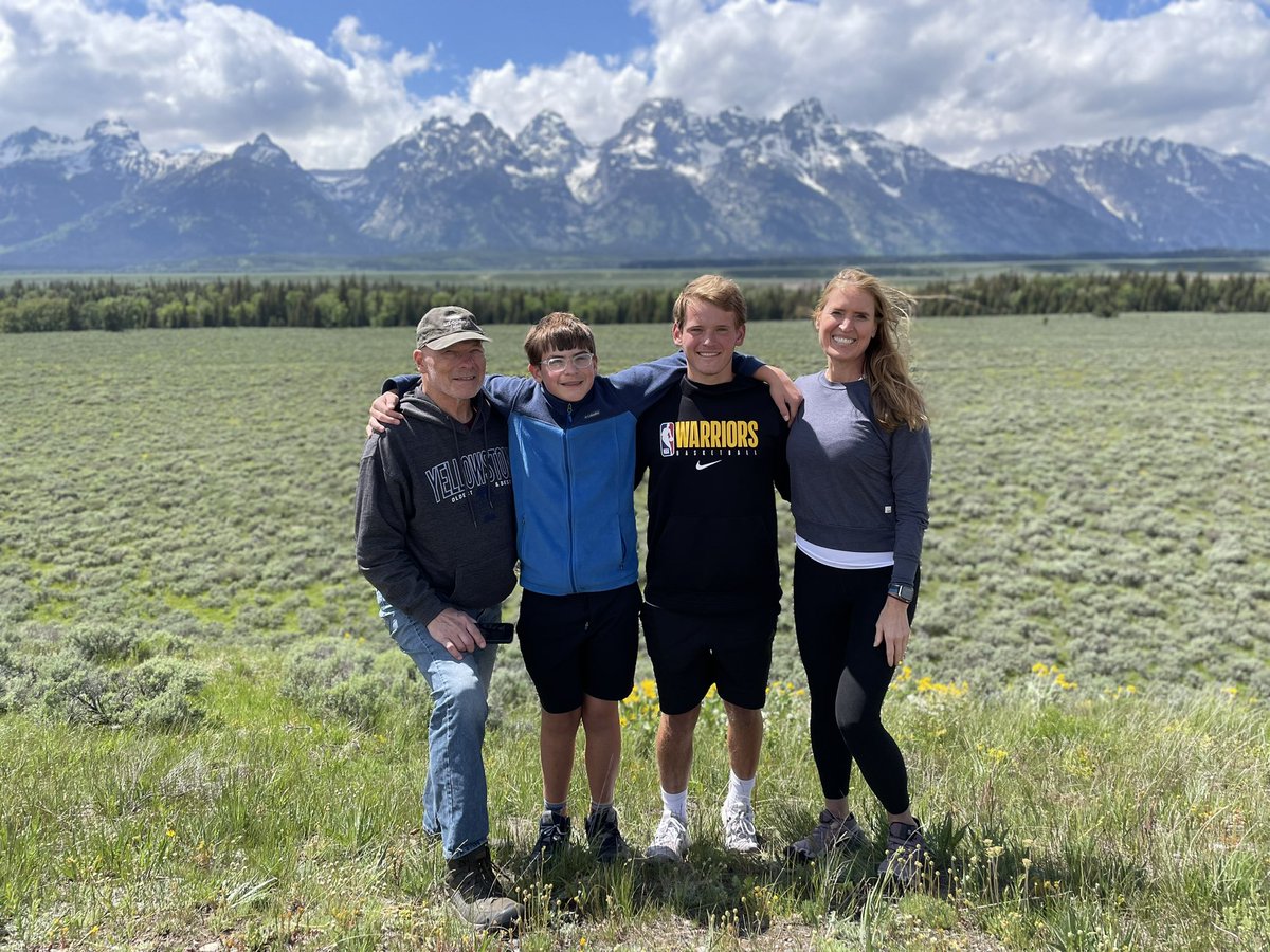 Laurie Funderburk tweet media