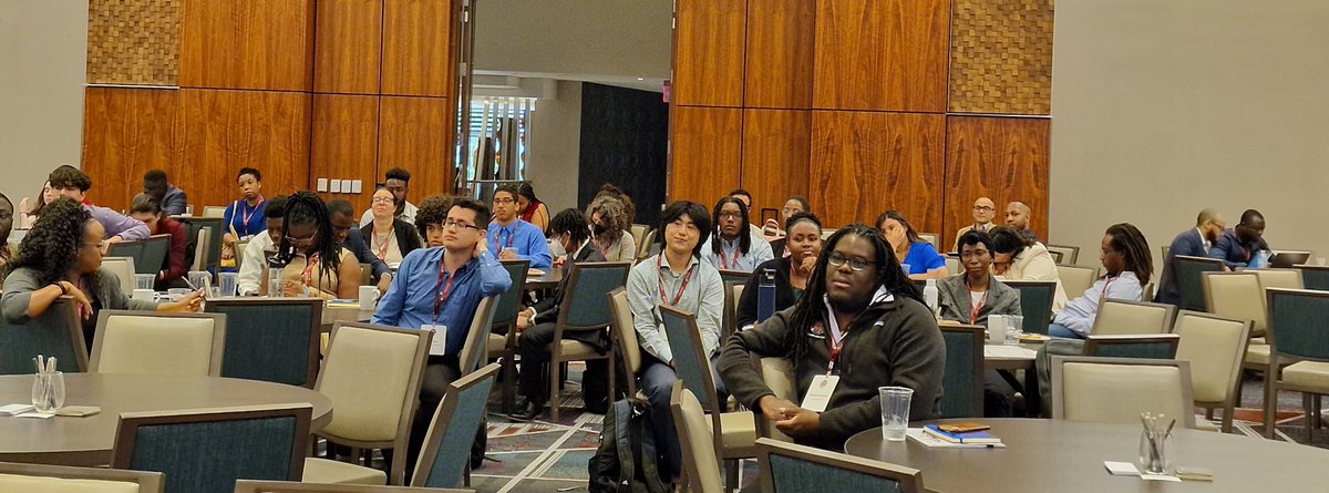FranciscaAntman's tweet photo. Great to meet so many @AEAMP1 mentees and AEA Summer Program @HowardEcon scholars at the 2023 AEA Summer Mentoring Pipeline Conference! #AEAsmpc #InclusiveEcon https://t.co/WIm1RiCw3o