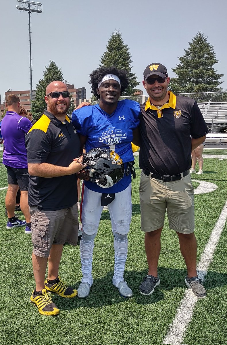 jtwestfootball's tweet photo. Pleasure to get to see @15Cjjj play his last official high school game, scoring 2 TDs in Team Blue's 20-3 win over Team Red! https://t.co/vXbuoLoa4M