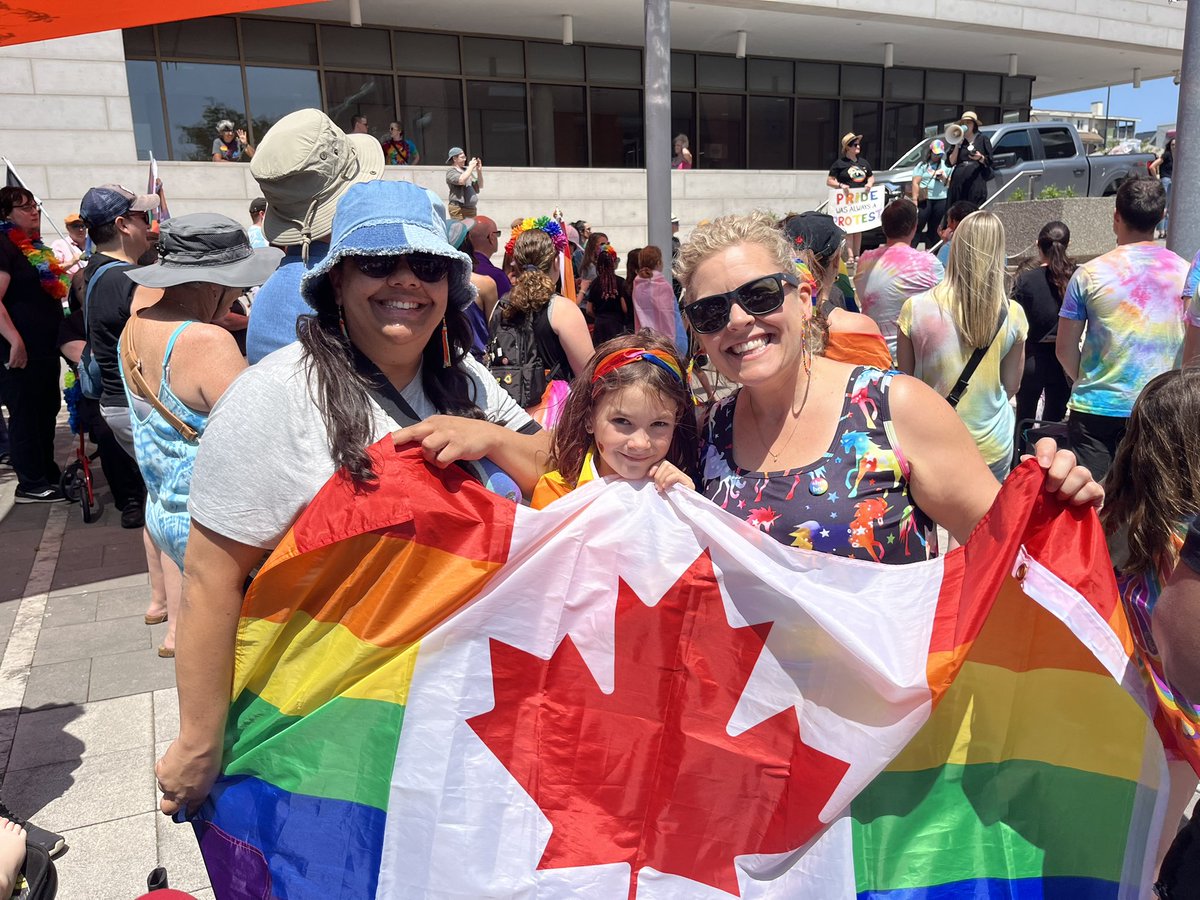 Marisa Cox tweet media