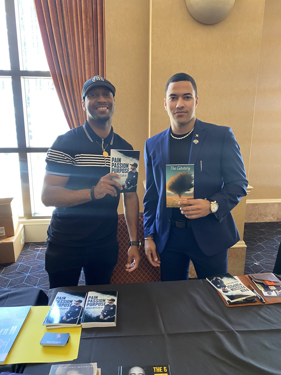 bradygibson2023's tweet photo. SOLD OUT! 
Greatful for the 100 Black Men of America allowing me to present at the National Conference in Las Vegas!
@100BlackMen @TeamDallasISD @VanderbiltU @MrsAChildress https://t.co/xGughTp7Wl