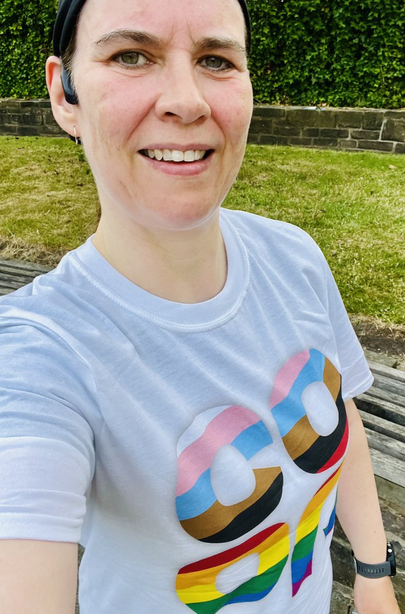 Claire Cameron tweet media