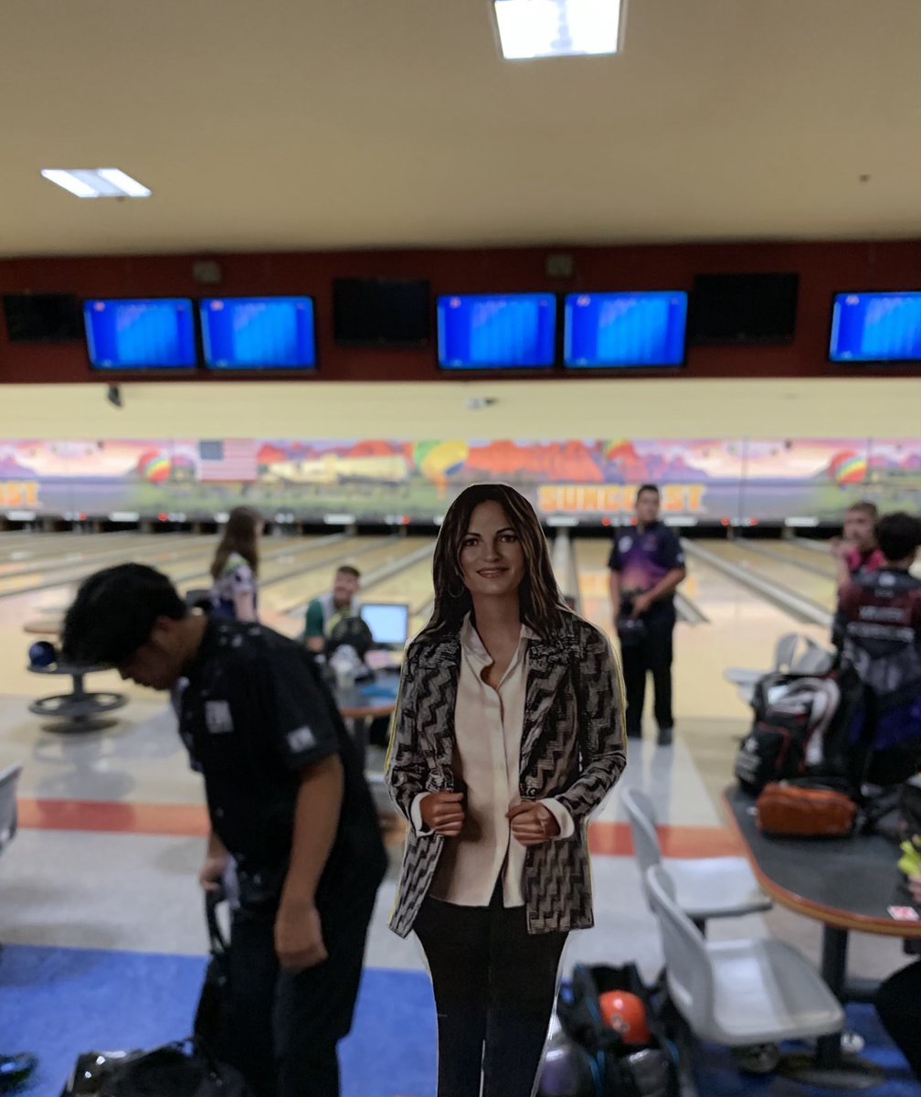 MissSally02's tweet image. #flatAlane is in the thick of things today at the JBT Tournament at the Suncoast! 120 of the best youth bowlers are competing for the top prize. #AdventureswithAlane #PostForPencils