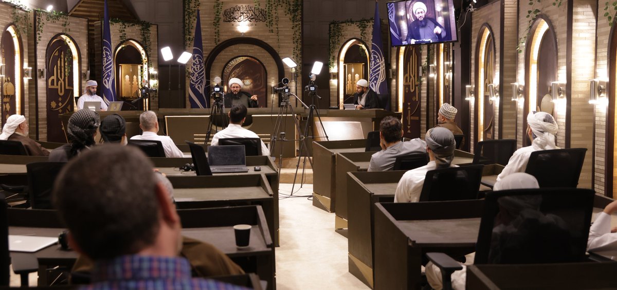 إعلان تسنن الأخ عبد الله من أسوان #مصر:
عبد الرحمن بن ملجم ليس هو من قتل الإمام علي (عليه السلام) بل أنا أحياناً أشعر أنه هناك مليار ونصف عبد الرحمن بن ملجم لأنه تربيت في مجمتع سني!

شاهد الآن:
youtu.be/JRvlPLUiToM