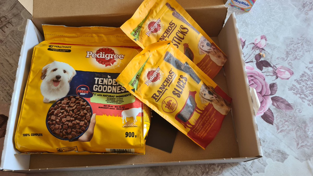 BrunaMema's tweet image. I samarbejde med @pedigreedanmark har Silly prøvet lidt snacks ;-)
#pedigreebuzz @pedigreedanmark #dogsnacks #naturalsnacks #dogsinnature #hunderpåtur #pedigreesnacks #naturaldogfood #buzzador