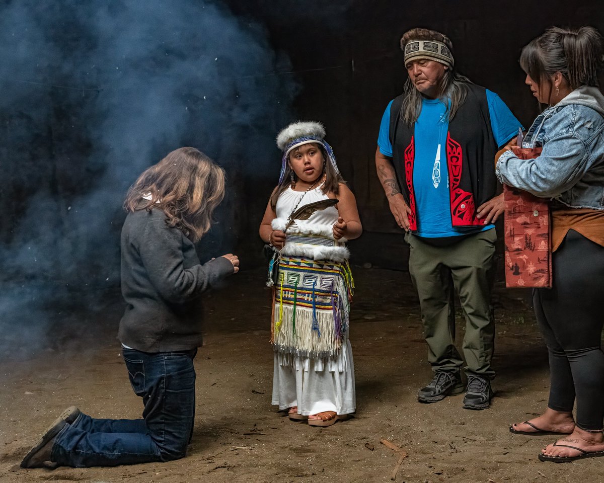 500daysinthewild (@500daysnthewild) on Twitter photo Before I began my 24000km journey on the <a href="/TCTrail/">Trans Canada Trail 🇨🇦</a> 8 years ago I was gifted a feather 🪶 in Haida Gwaii. Yesterday I gifted it to his granddaughter Lillian who was born a year after I left. Now the journey is over. <a href="/CanadaCouncil/">Canada Council for the Arts</a> Before I began my 24000km journey on the <a href="/TCTrail/">Trans Canada Trail 🇨🇦</a> 8 years ago I was gifted a feather 🪶 in Haida Gwaii. Yesterday I gifted it to his granddaughter Lillian who was born a year after I left. Now the journey is over. <a href="/CanadaCouncil/">Canada Council for the Arts</a>