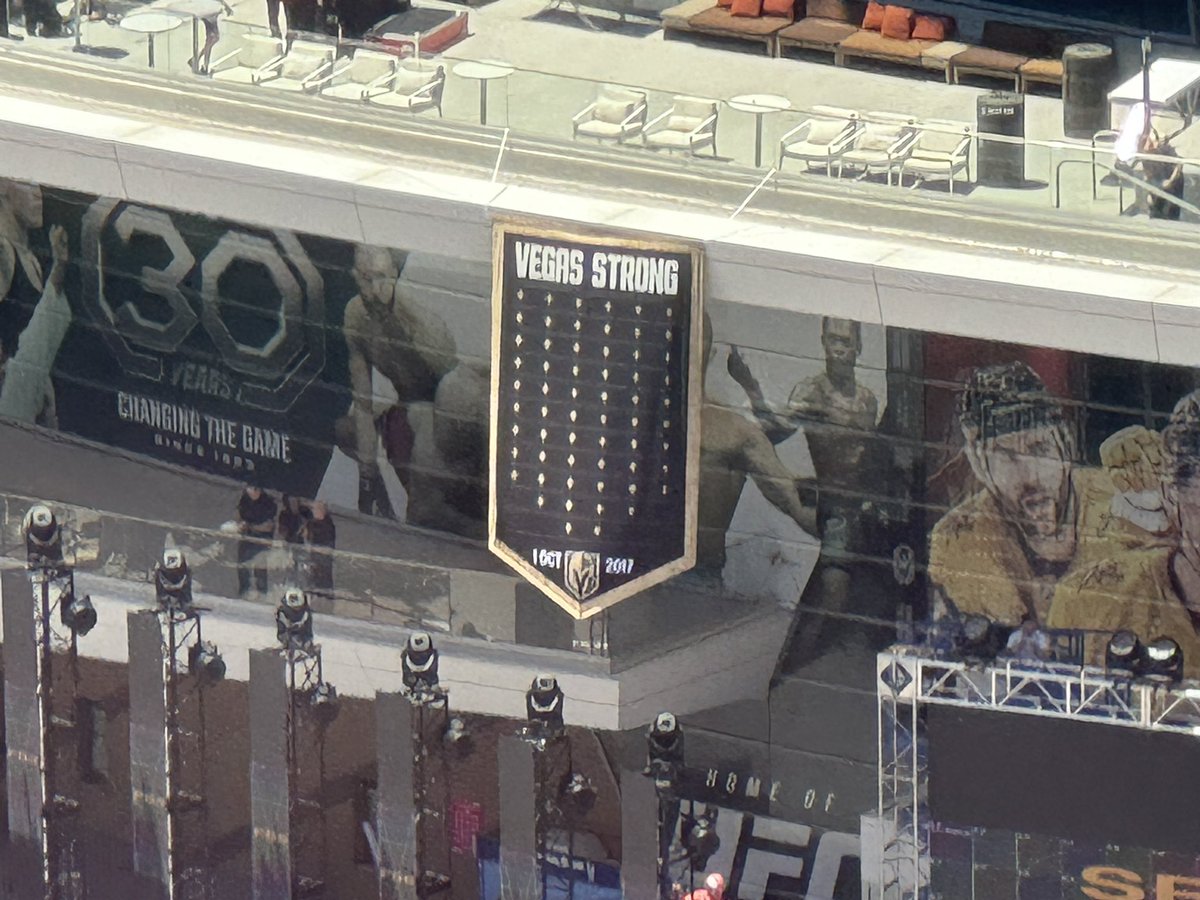 And the 1 October #VegasStrong banner is out there. Extremely fitting. #VegasBorn #VGK #GoKnightsGo