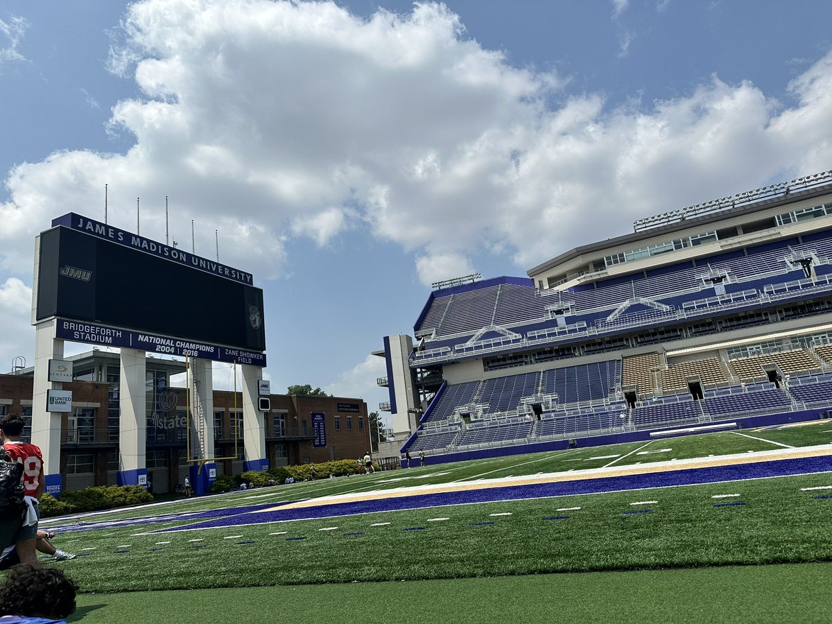 LiamKim369's tweet photo. Had a great camp today @JMUFootball. I have learned a lot and competed today. Thank you to the coaches for the opportunity.

@JMUCurtCignetti @CoachHolley @Coach_BHaines @mhalloliver 

@CoachBruton @GainesvilleFoo1 @cage_tre @CoachBess_ https://t.co/Cc00bkhvSk
