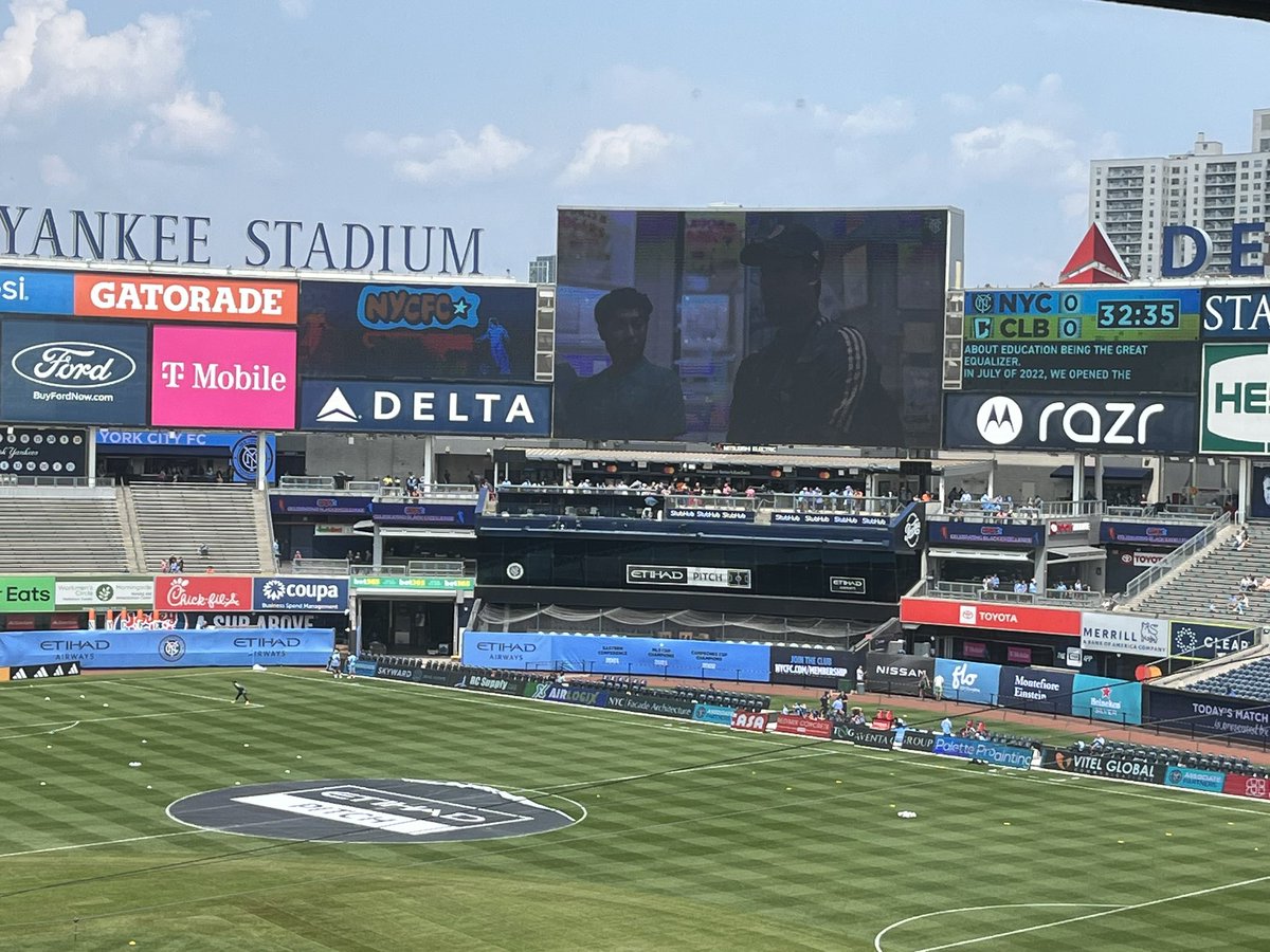 The great @MaxBretosSports in the building today on 🍎📺➕, and my main big man #ActionJackson on the 🎙️🔥 in #TheBronx. 

#NYCFC #ComeOnNewYork #Announcer #NYisBLUE #ForTheCity #Futbol #Soccer #LinacreMediaEvents 🎙🔥🗽🔵⚽️⭐️🏆