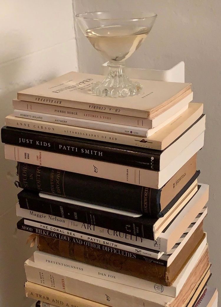 rhysmorer's tweet photo. ✦ livros lidos em 2023
                      — a thread! https://t.co/0mYjUP5neS