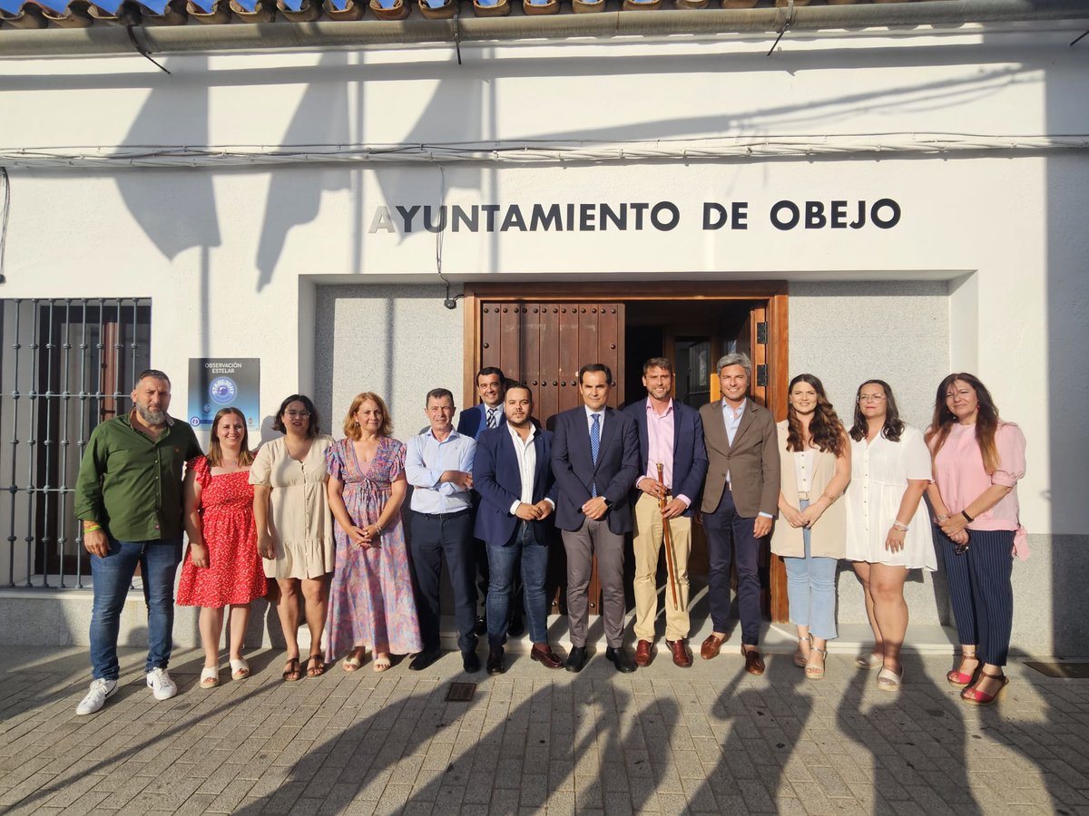 ja_nietob's tweet photo. ➡️ #Obejo está de enhorabuena porque su alcalde seguirá siendo Pedro López.
¡Enhorabuena compañero! A continuar con el buen trabajo que está haciendo tu gobierno para colocar a este municipio donde merece 👏🏻👏🏻👏🏻
#AdmonLocalAND https://t.co/SqZY6gt2gq