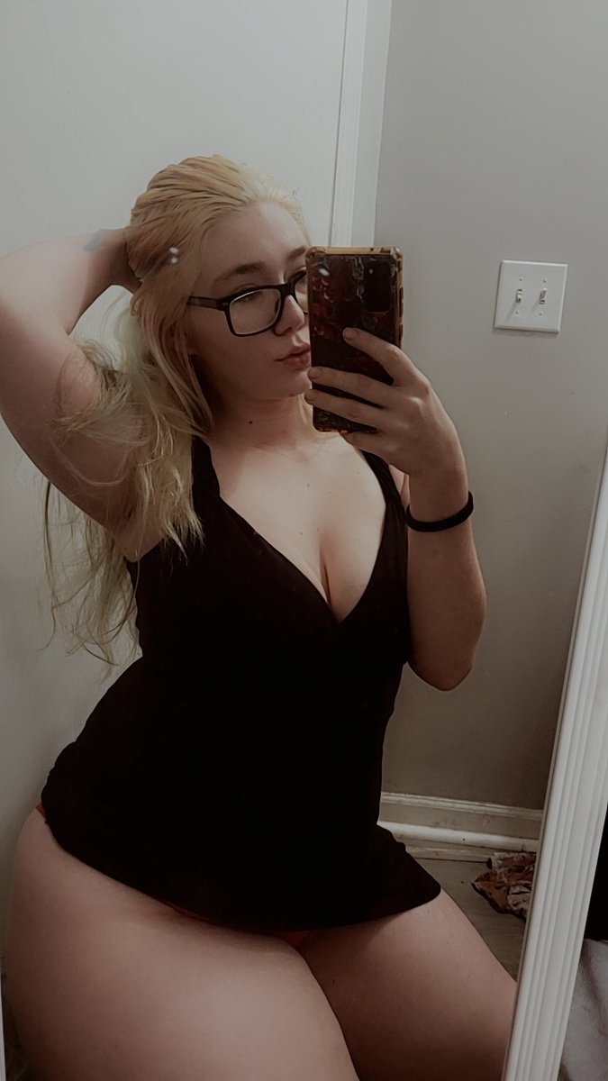 Sierra08123957's tweet photo. Bundle&amp;save 🥰😘❤️ 
https://t.co/ZgSMhGPyjI
#onlyfansgirl #onlyfansbabe #onlyfans_girl #onlyfan #onlyfansmodel #hot #beautiful https://t.co/bazqZZJzIQ