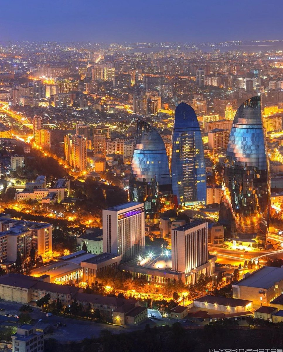 CultureAz_'s tweet photo. 📍🇦🇿Beautiful night cityscape of Baku with bright Flame Towers with different lights, Azerbaijan.

📸Lyokin https://t.co/aumc5RjHlG