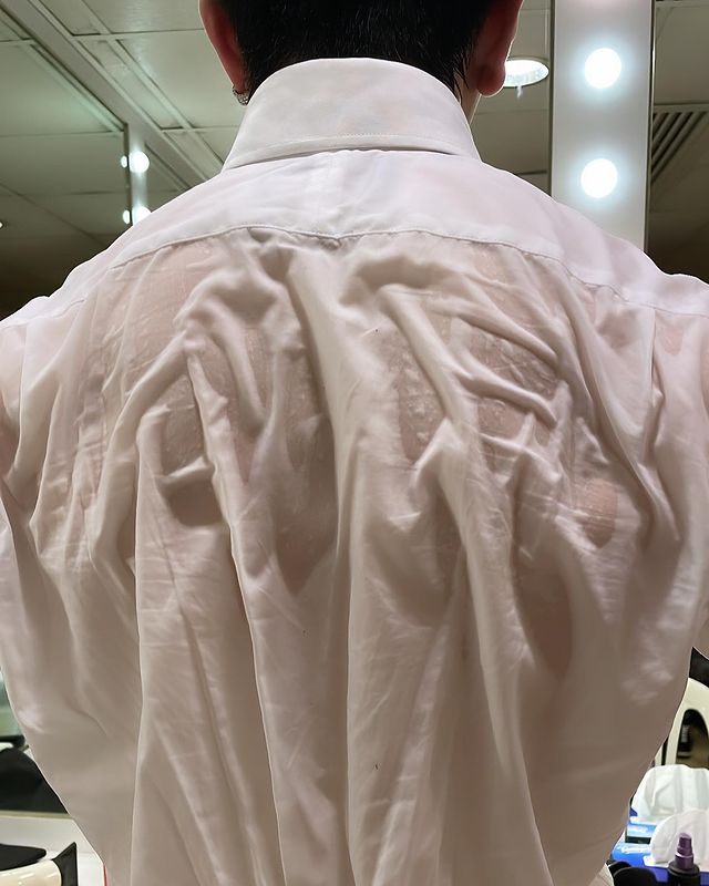 👱🏻‍♂️17.06.23 Instagram Update👶🏻

💬 Multiple choice question: Is the first photo what it's all about or the second? ...... 👻💦😅
#AboutTonight

🔗 instagram.com/p/CtmIg5bSLoj/
•
#盧瀚霆 #AnsonLo #mirrorweare
👶🏻♥️👱🏻‍♂️