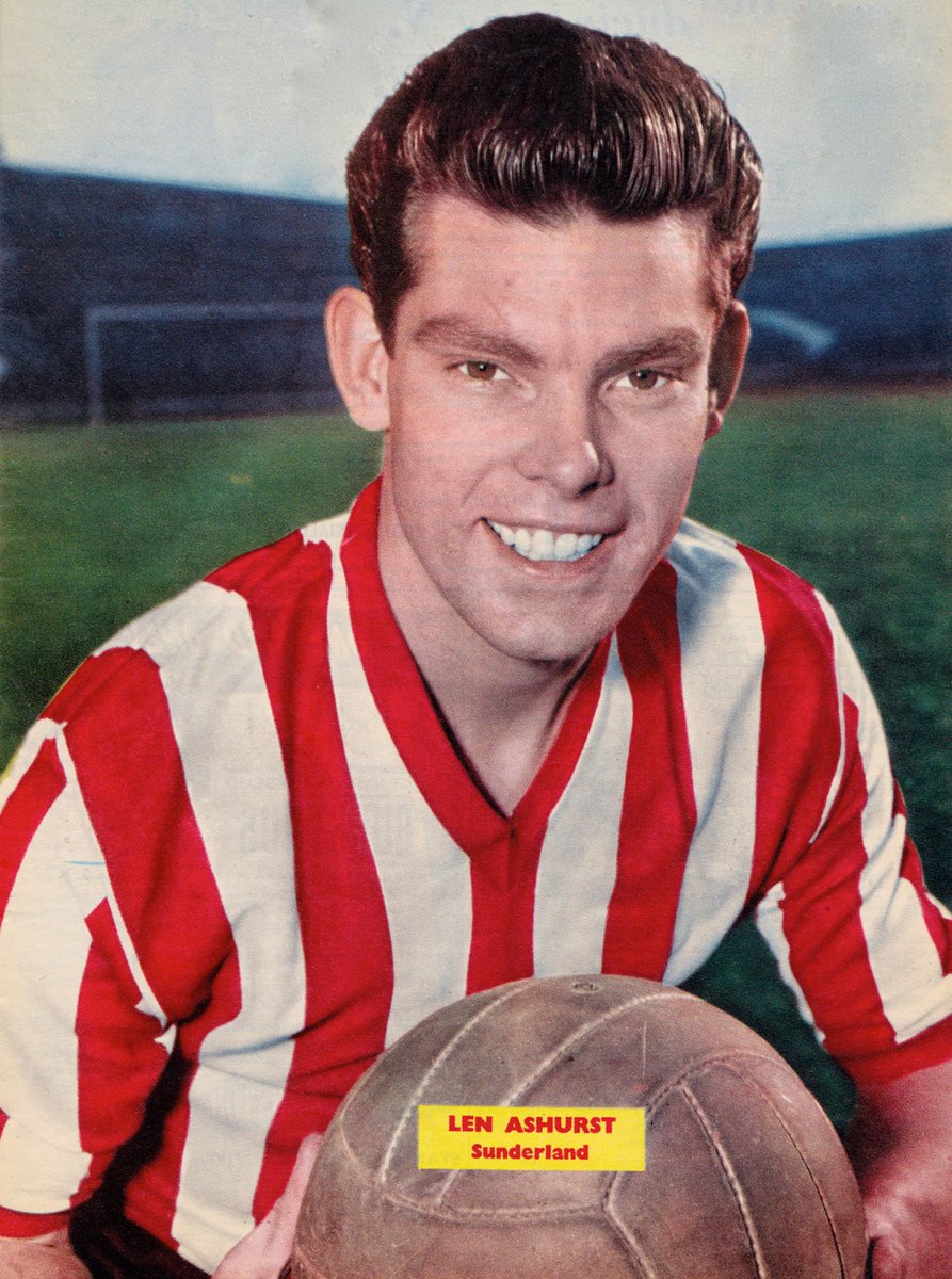 robertmdaws's tweet photo. #LenAshurst @SunderlandAFC : 27 December 1957 - 8 March 1971
#SAFC career: 458 appearances, 4 goals. https://t.co/8I5AzhUeeV