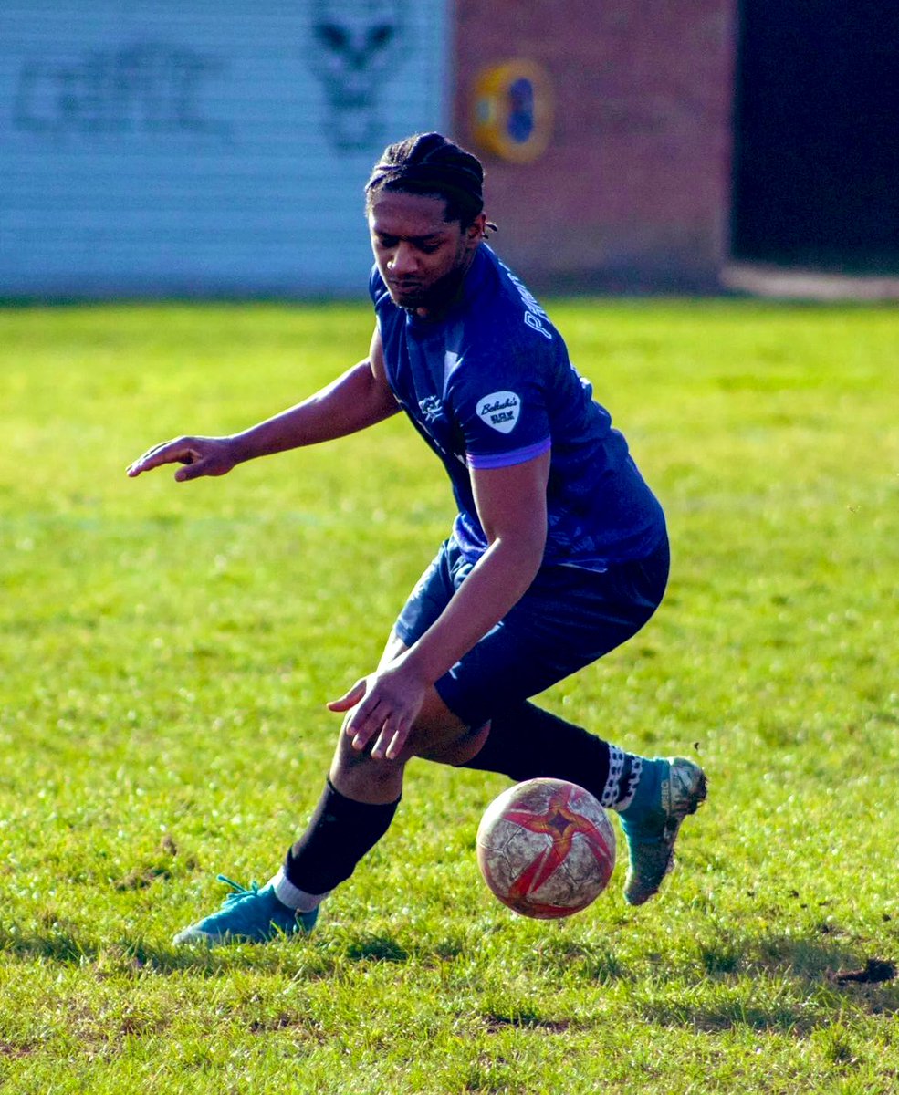 Name: Nile AG
Age: 24
Position: Winger 
Location: North London 
Previous clubs: Wivenhoe fc, Walthamstow reserves, Tiptree engaine

Looking for step 6 & above