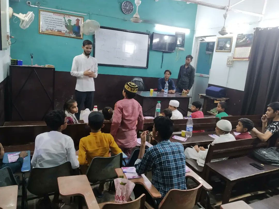 Shahjahanp75050's tweet photo. Glimpses of 4th Day of Islamic Summer Camp organised by SIO Shahjahanpur. In Which Br Nadeem Ahmad Sb (Former Zonal President and ZAC member of SIO UP West & UK) addresses about Organization.
#SIOofIndia #SIOUPWest #SIOShahjahanpur #SummerCamp #Shahjahanpur https://t.co/qQTgkbV53a