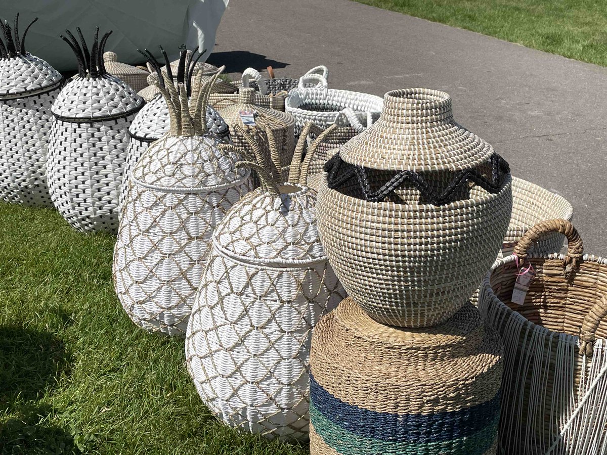UTRefugeeServe's tweet photo. Come to the global market to find treasures from around the world. The market is open until 4 p.m. #WorldRefugeeDay #Refugees #ShopSmall #SupportRefugees https://t.co/XYJRlM2LWp