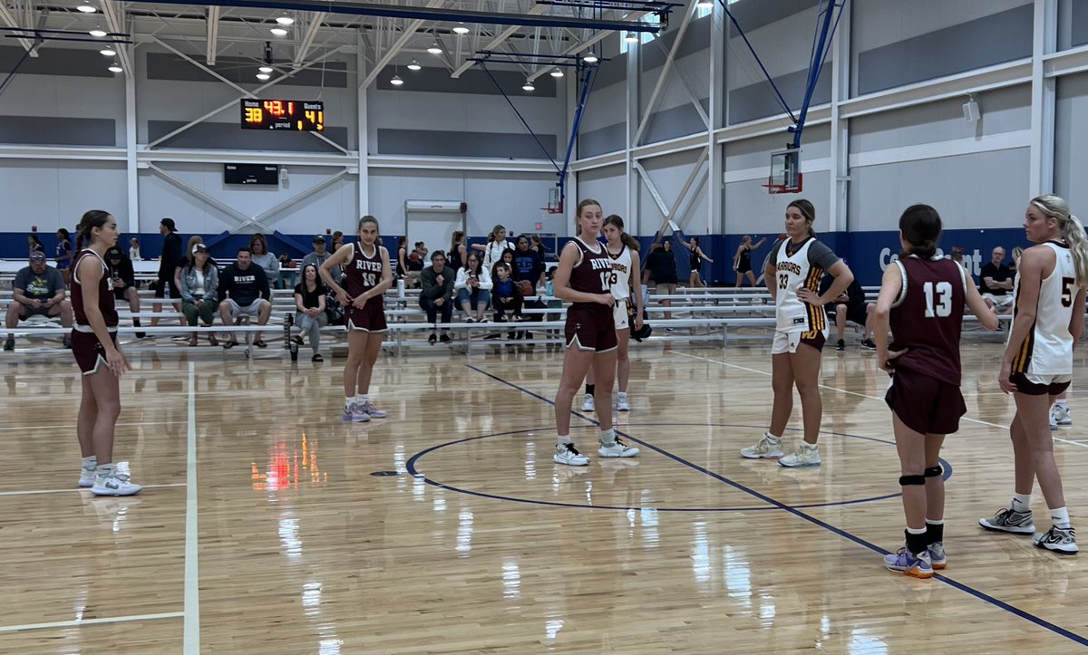 rrhsgirlsbball1's tweet photo. THANK YOU @ohioBKcoaches for an incredible two days! I LOVED watching ouRR girls not only TEAM build with each other, but watching ALL of the teams at Midwest Live COMMUNITY build together. It was special & had nothing but positive vibes! #WeGotBETTER #FallInLoveWithTheProcess https://t.co/NmykSwuQo9