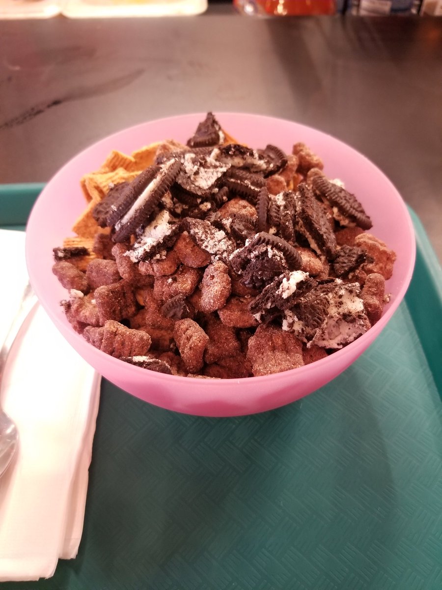 OmahaFattie's tweet image. Finally made it to @ctrl_coffee! 😋 Picked up a donut cookie too. S/O to @OCookieos!♥️