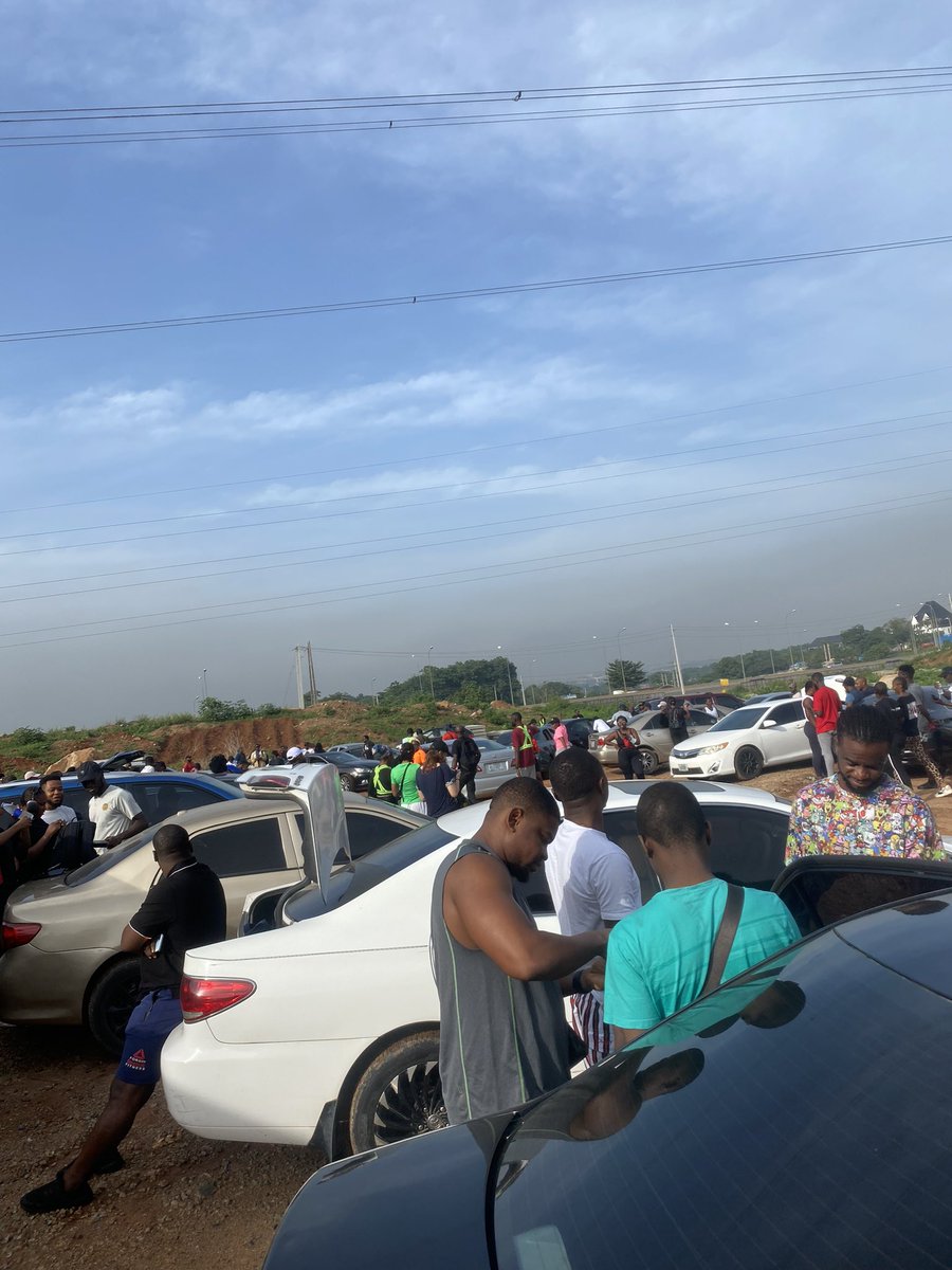 nwaezivictor's tweet image. Earlier today hiking in Abuja city, the @9jaadventurers team made it fun.
However, my sneakers are so dirty it's only Cleanx cleaning product from @VicsenC that can do the magic for my sneakers to be clean.✌️
#Creativity✍🏻✨