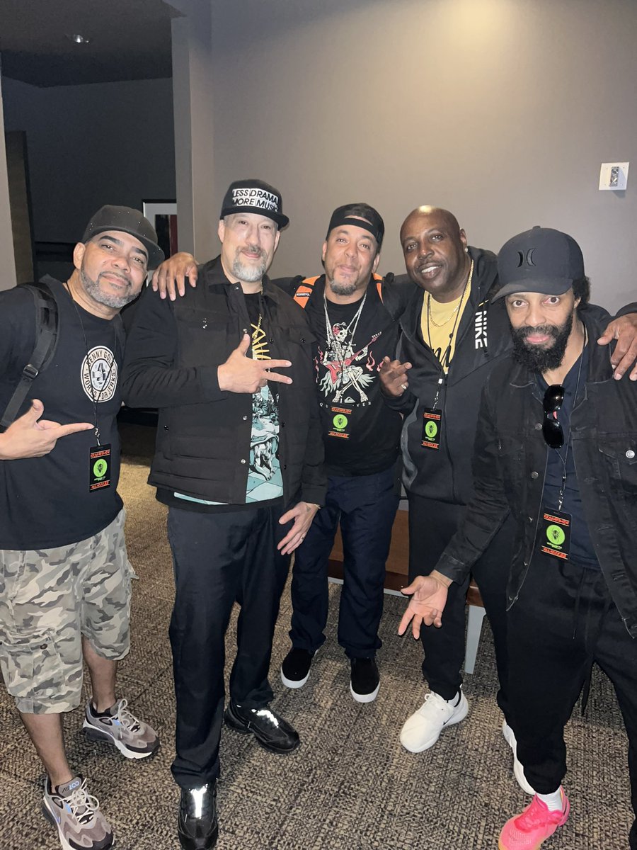 BigSuave1's tweet photo. Last night was off the hook at the vegas show!! @B_Real in the house back stage! https://t.co/hL8LV9CcIY