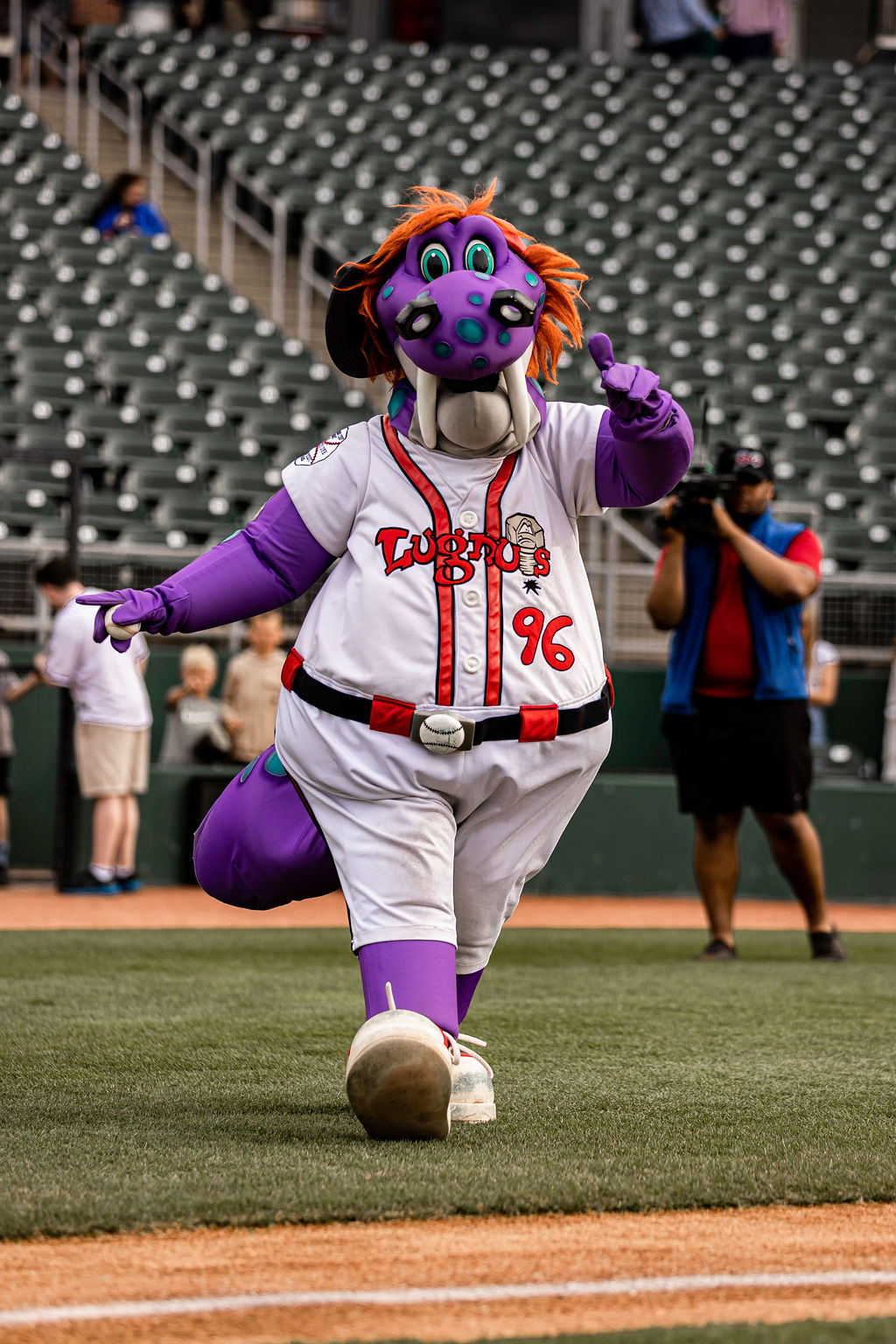 🚨BIG LUG PHOTO DUMP🚨 Big Lug is reminiscing on the Lugnuts '22  season❗️💜⚾️Share your favorite memories with Big Lug from the season…