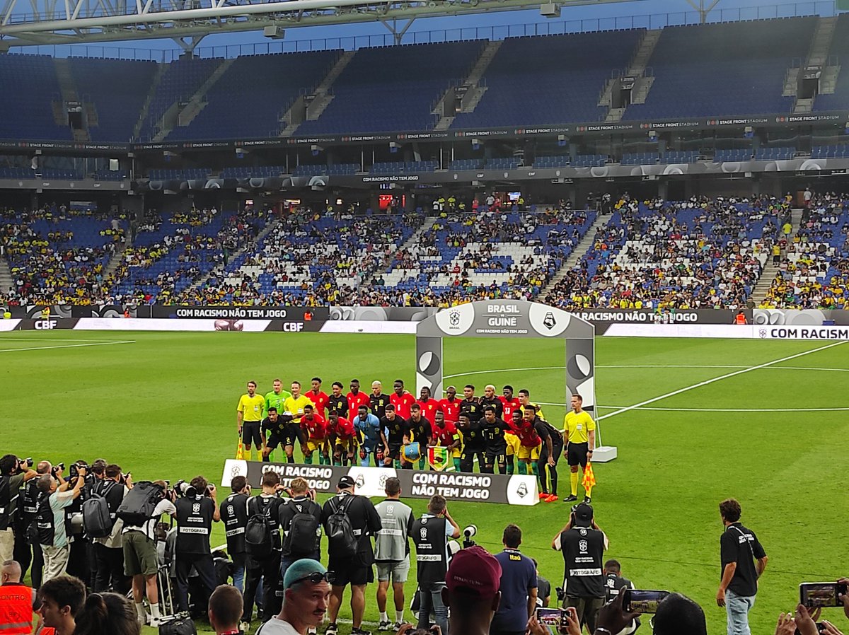 blancblau's tweet photo. @stagefrontstad Gracias por las invitaciones 😊 #StageFront #StageFrontStadium #RCDE https://t.co/5HonKiCSdW