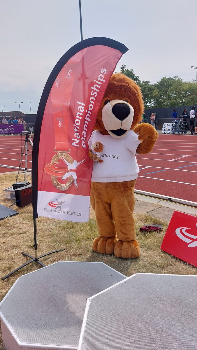 LeonardsPride's tweet photo. Happy #nationalmascotday from the @EnglandAthletic Under 23 and under 20 championships today! https://t.co/u3H4PIyOvZ