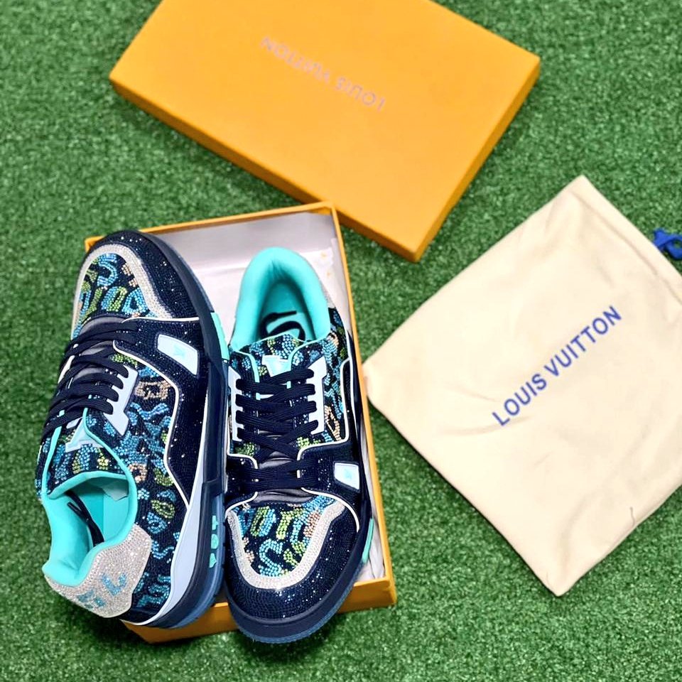 DesignerPlugZA's tweet image. Designerplugza  is a preloved luxury consignment store based in South Africa. We sell premium, luxury and designer brands. All our products are 100%