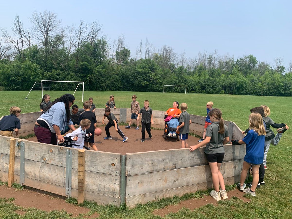 Thank you to the Grade 3 class from Cairn Christian School in Stoney Creek for teaching me to play gaga ball yesterday in the 1st ever accessible gaga pit (that I am aware of).