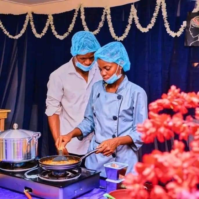 Beignited22's tweet image. Chef Dammy here
#ChefDammy there.

Let's stop the Cyberbullying.
I am inspired by a young lady's gut and determination to press on.

It's no rare fit to press on, after all the "drag" she's had on the internet.

We all should be inspired!

#BeIgnited #VickOye