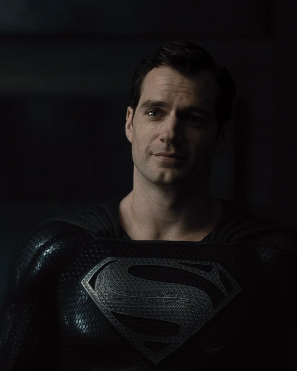 Henry Cavill's Superman was supposed to appear at the end of #TheFlashMovie alongside Gal Gadot's Wonder Woman on the courthouse steps.

(via hollywoodreporter.com/movies/movie-f…)