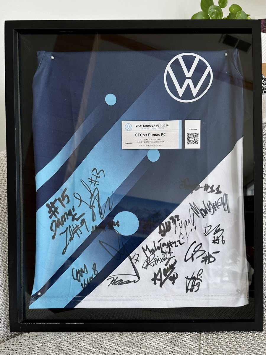 We loved attending the game honoring <a href="/juanhm11/">Juan Hernandez Mendizabal</a> last week. Got a cool jersey from @vw Youth Soccer Clinic w/ <a href="/landondonovan/">Landon Donovan</a>.  <a href="/CFC_Men/">Chattanooga FC Men</a> signed it and now we have it forever. #CFC #thankyoujuan <a href="/ChattanoogaFC/">Chattanooga FC</a>