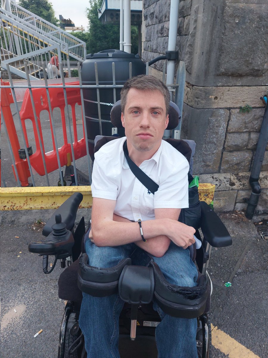 geminigiggles's tweet photo. @tfwrail would be good if you can sort something, rather than us being stuck with no updates! @bocciasmithy has a training camp he needs to get to tomorrow! @BocciaUK if he's a no show, you know why! #paralympian #stranded  #nocommunication https://t.co/sbXuakBzXP