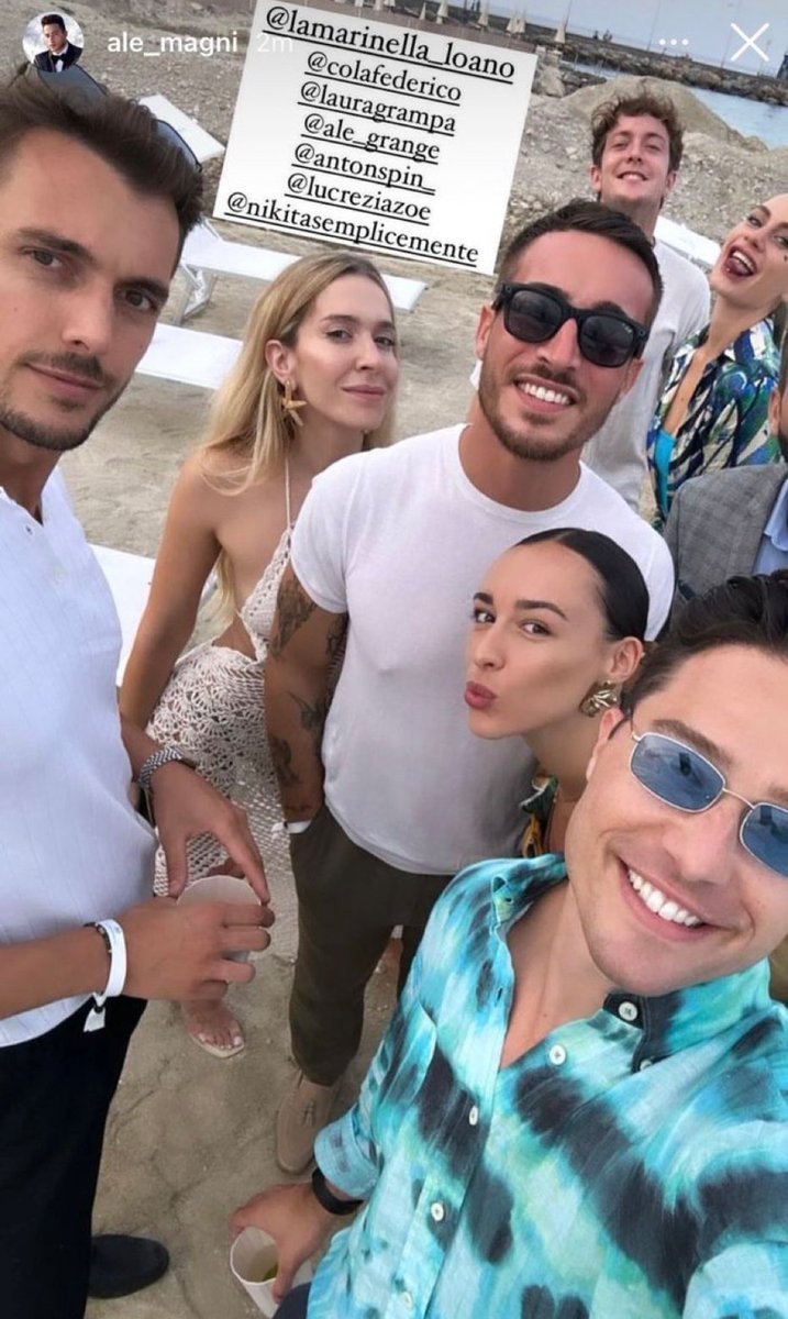 carlott25434055's tweet photo. ALLORA QUESTA REUNION #SPINAZON PARLIAMONE GRAZIE
#nikiters #gintonic 🤩🤩💙 https://t.co/PIy8Od7DSB