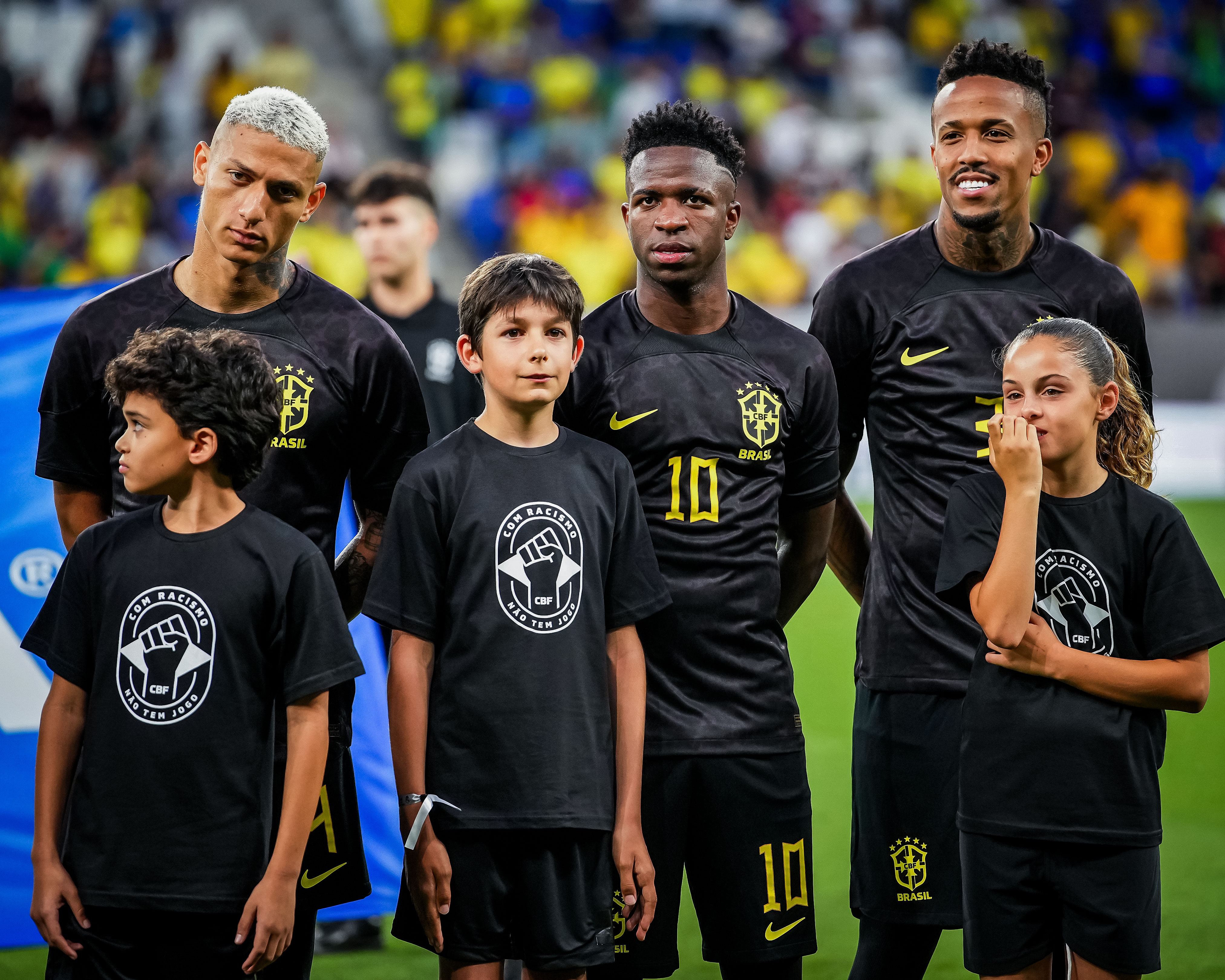 Brazil wear black for first time in anti-racism stand