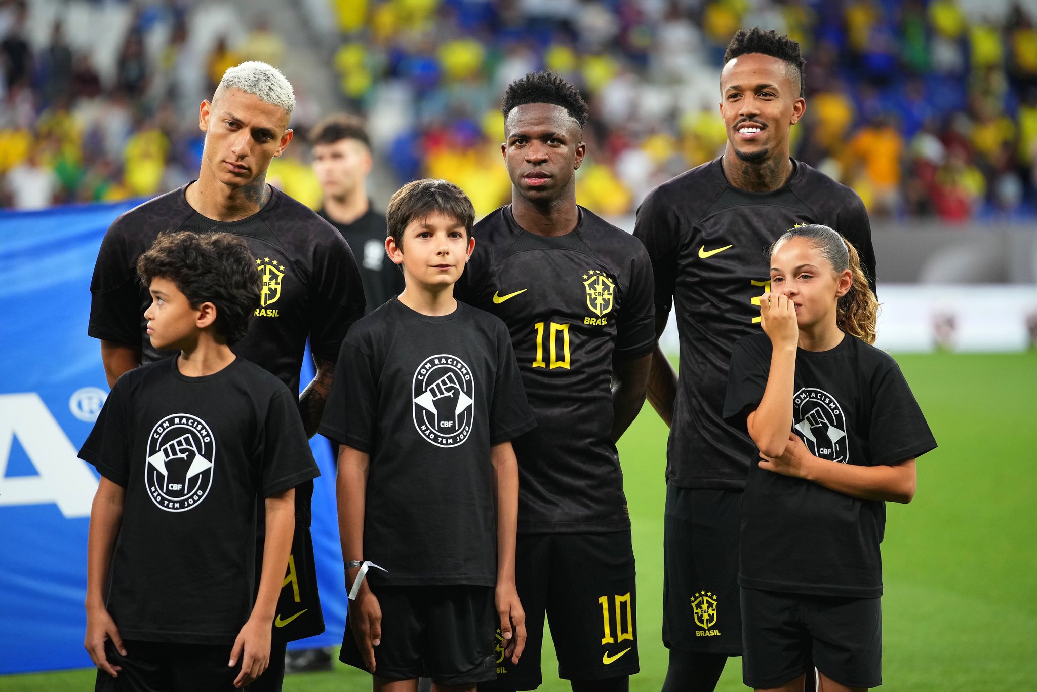 Seleção Brasileira vai jogar amistoso na Espanha com uniforme preto em ação  contra o racismo - Rota Policial Anápolis