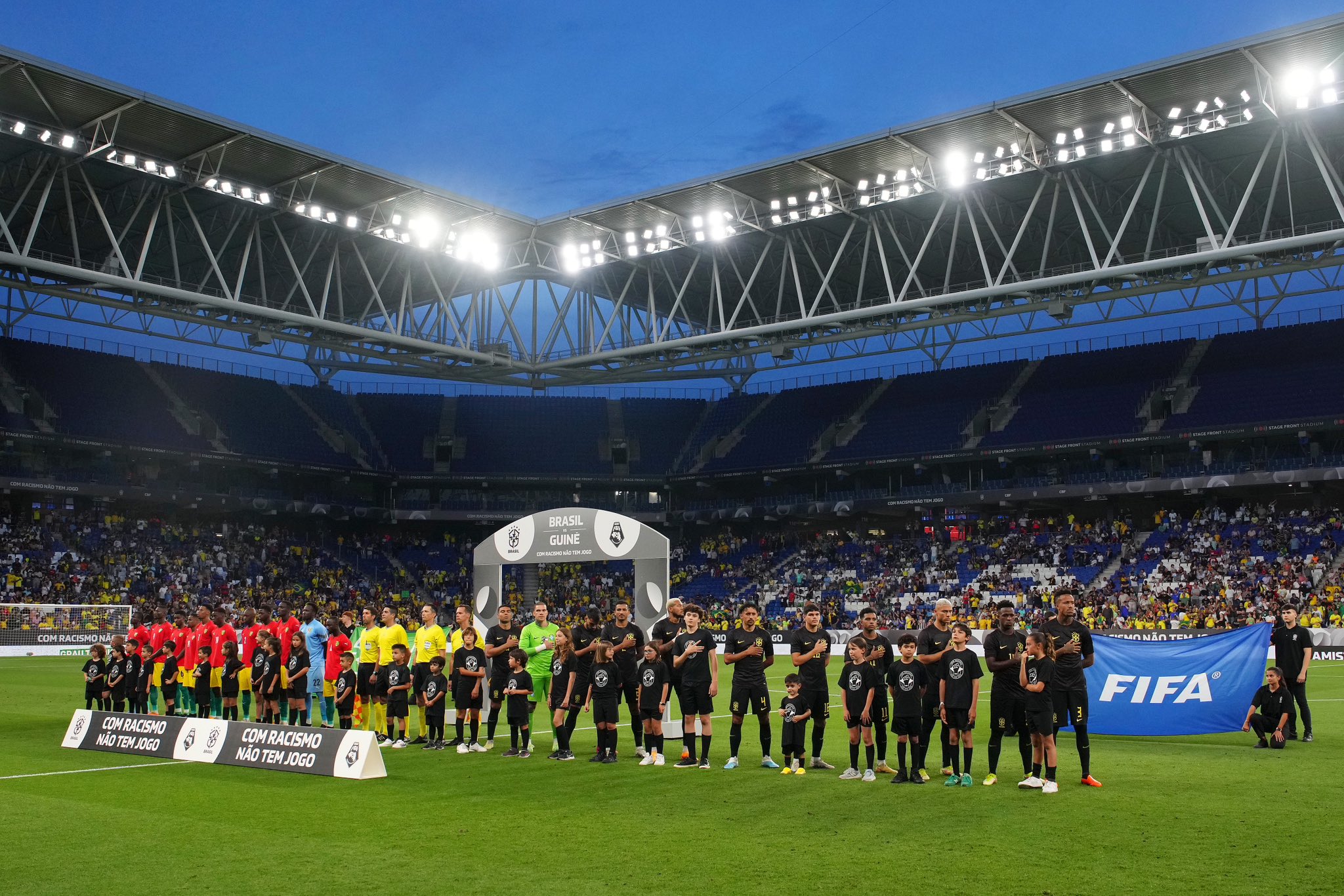 Seleção Brasileira vai jogar amistoso na Espanha com uniforme preto em ação  contra o racismo - Rota Policial Anápolis