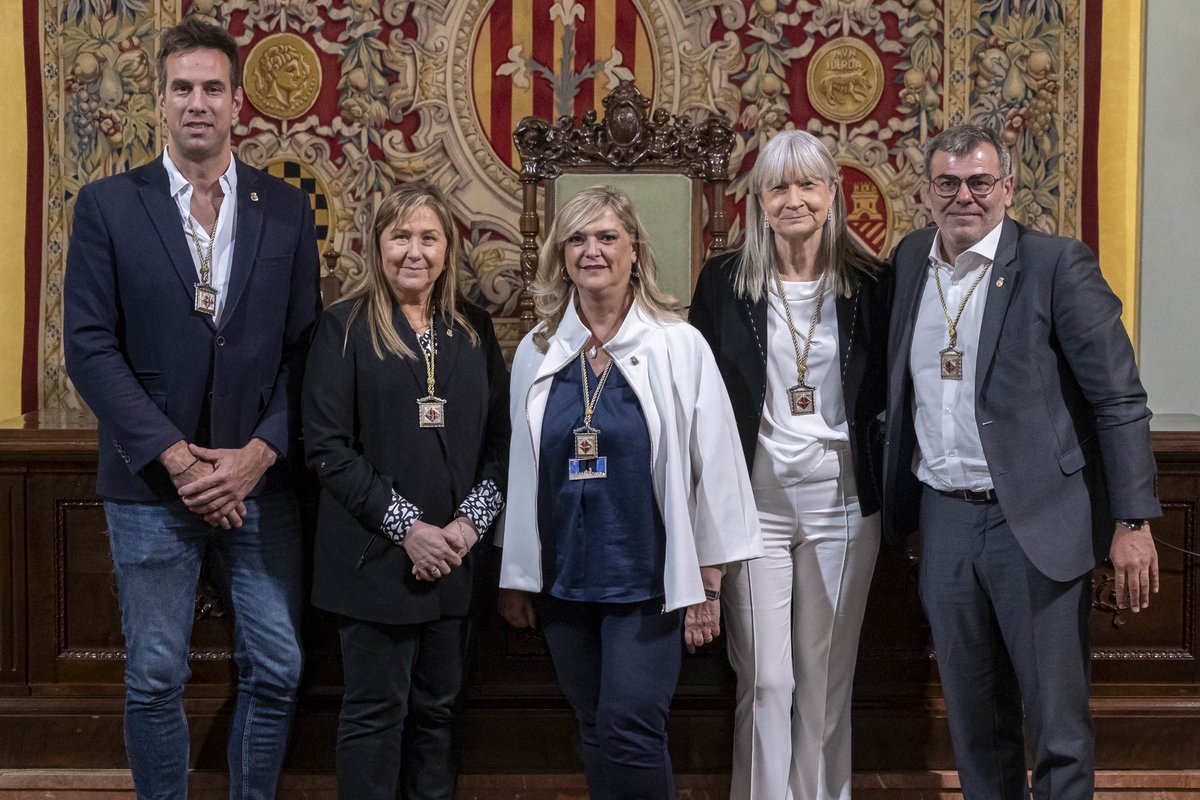 Nou mandat, nous Regidors, noves visions, noves energies. Teniu un repte enorme que desitjo que ens pugui portar a una Lleida com l'havíem pensat i projectat però sobretot lliures i independents.
Molta sort i encerts a tots.